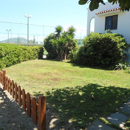 Evi Apartments And Studios Θεολόγος Εξωτερικό φωτογραφία