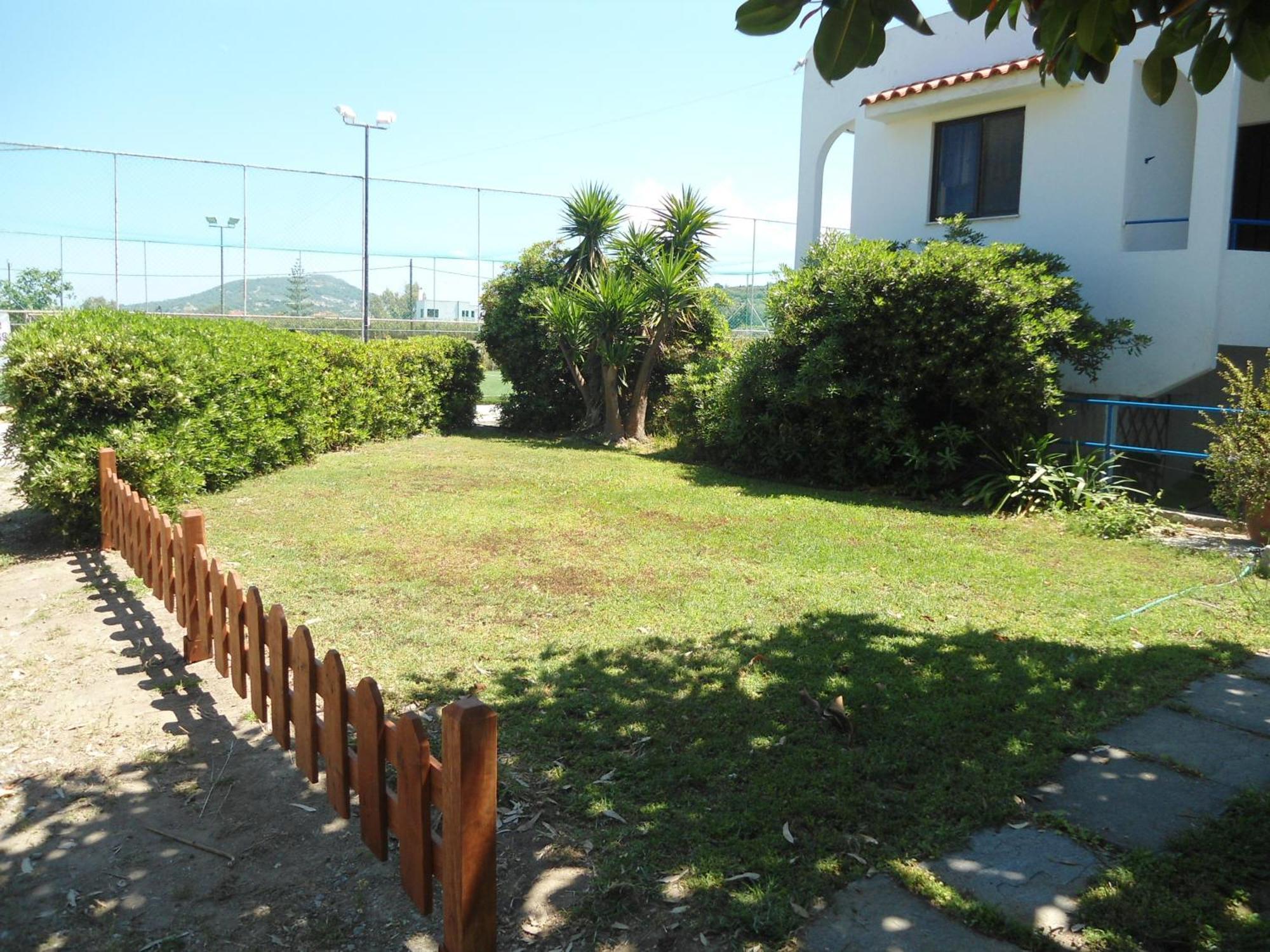 Evi Apartments And Studios Θεολόγος Εξωτερικό φωτογραφία