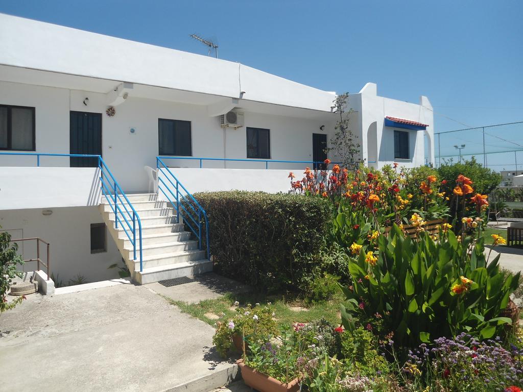 Evi Apartments And Studios Θεολόγος Εξωτερικό φωτογραφία